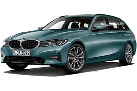 Includes model range, engines, transmissions, safety equipment, crash testing, features and updates. Bmw 3 Series Touring Estate Practicality Boot Space 2020 Review Carbuyer