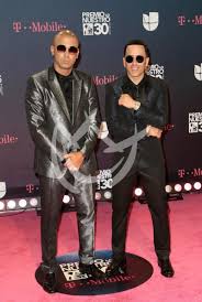 All up 2 you is the second single by aventura from their album the last. Mezcal Entertainment