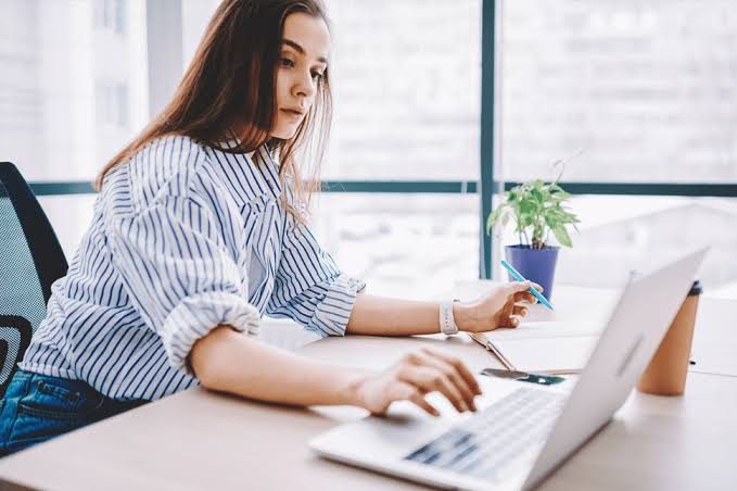 Enroll in the Digital Communication Concentration | UT San Antonio Online