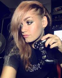 Juegas como una gata con su presa juegas no tiene garras tiene sus caderas con ellas si que tu sabes jugar. Tu Papa Se Esta Revolcando Fuerte Reaccion De Ramiro Bueno Cuando Le Nombraron Al Potro Rodrigo Minuto Neuquen