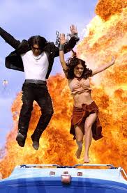 Still Of Antonio Banderas And Salma Hayek In Once Upon A Time In Mexico Salma Hayek Salma Hayek Photos Once Upon A Time