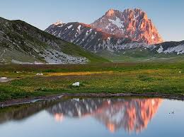 De gran sasso d'italia (vertaald: Gran Sasso Italy Skiing Resorts Italy Landscape Abruzzo