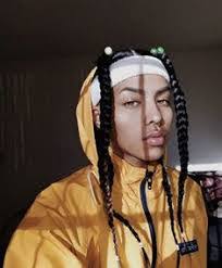 Miranda Curran's Instagram, Twitter & Facebook