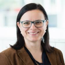 Elisabeth Schuster's Instagram, Twitter & Facebook