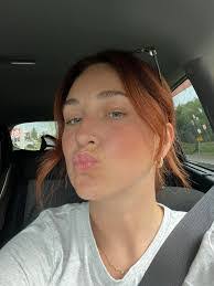 Erin Copas's Instagram, Twitter & Facebook