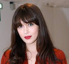 Nolwenn leroy was born on september 28, 1982 in saint renan, finistère, france as nolwenn le magueresse. Nolwenn Leroy Irtr Beautifulfemales