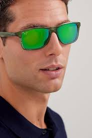 Maui Jim Men's Onshore Sunglasses, Olive Stripe Fade/Green Mirror  Polarized, Large : Amazon.ca: Clothing, Shoes & Accessories