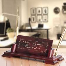 Hediyelik Kisiye Ozel Ahsap Masaustu Isimlik Hediye Sepeti