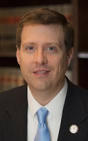 Bruce Strom's Instagram, Twitter & Facebook