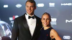 Manuel neuer ˈ m a ː n u̯ ɛ l ˈ n ɔ ʏ. Manuel Neuer So Schon Ist Seine Frau Nina