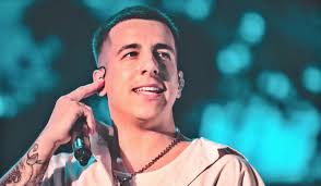 Fernando Daniel vai levar o público às "Voltas" na Agrival esta  quarta-feira