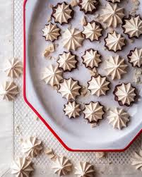 Crispy on the outside and chewy on the inside, they're utterly irresistible. Meringue Cookies Primal Wellness