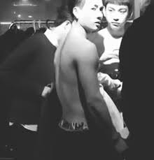 Является главным рэпером и трикером бойзбенда got7. Got7 Taylor Swifts Dancing Jaebum Gif Find On Gifer