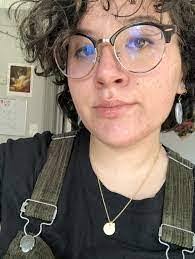 Pearl Renner's Instagram, Twitter & Facebook