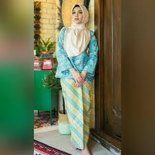 So, satu hari i pun cubalah sarung. 30 Ide Baju Kurung Kedah Dan Kain Batik Lamaz Morradean