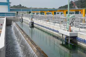 The water treatment plants in sungai semenyih ( photo, above ) and bukit tampoi have been kept closed today and will remain so until the odour pollution reading goes down to zero ton (threshold odour number). Langat 2 Project