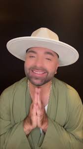 We are thrilled to share some highlights from the INTROXPERT Times Square  Billboard debut- Lighting Up Times Square with Creative Innovation and  Expertise!🚕🍎🚕🍎🚕🍎🚕🍎🚕🍎🚕🍎🌎🗽 IX expert Peter Colon continues to  shape the art