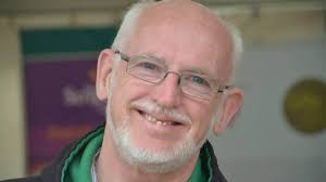 Aled Edwards: 'Mor falch bod Cymru yn genedl noddfa'