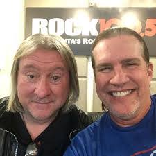 Dwight Irvin's Instagram, Twitter & Facebook