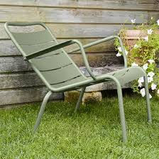 These metal kitchen chairs are trendy and can fit into every decoration style. Metal Outdoor Furniture