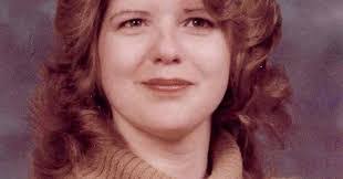 Valerie Trowbridge's Instagram, Twitter & Facebook