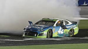 Obviously, they had a little difference of opinion out. Larson Holds Off Harvick For All Star Win Sports Heraldandnews Com