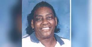 Elisha Pace's Instagram, Twitter & Facebook