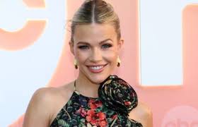 Netflix Confirms High School Drama 'Elite' Will Return For Season 6