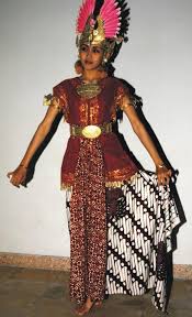 Tarian bali, tarian jawa, tarian sunda, tarian minangkabau, tarian palembang, tarian melayu, tarian aceh, dan masih banyak lagi adalah seni tari yang berkembang sejak dahulu kala, meskipun demikian. Tata Rias Dan Tata Busana Tari Golek Asmaradana Bawaraga Pdf Free Download