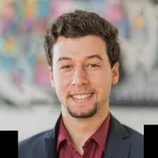 Byron Lind's Instagram, Twitter & Facebook