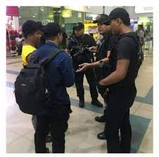 Semua warganegara malaysia yang berkelayakan dengan memenuhi semua syarat yang telah ditetapkan boleh membuat permohonan jawatan inspektor polis gred ya13 lelaki & wanita pada tarikh seperti berikut Rm50 000 Untuk Bayar Gaji Pekerja Lesap