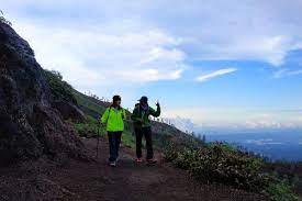 Sesuatu hal yang baik pasti banyak ujian dalam melakukannya. 6 Tips Mendaki Gunung Bagi Pemula Belajar Olah Makanan Halaman All Kompas Com