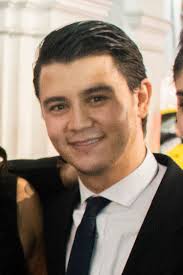 Raul Santana's Instagram, Twitter & Facebook