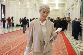 Raluca turcan vine cu cifrele finale. Despre Falsa AbundenÈ›Äƒ A AsistaÈ›ilor Social Raluca Turcan Este ContrazisÄƒ Chiar De Cifrele Ministerului Pe Care Il Conduce Libertatea