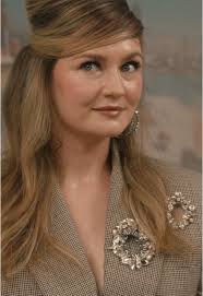 Anna Kenyon Age Describe How Nora