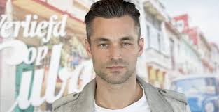 Dat heeft het management van bartels bevestigd tegenover rtl boulevard. Zo Ziet De Vriendin Van Jan Kooijman Eruit