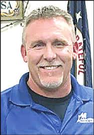 Father of ex-Red Bud policeman demands mayor resign