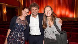 Amazon prime has released a new documentary a global star in private about jonas kaufmann. Pin By Marie Lewis On Jonas Kaufmann Jonas Opera Music