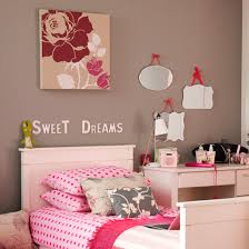 While the fabulous array of colors and the many hues help in creating a lovely, vibrant creative wall painting and ingenious wall murals are a great way to usher in a theme and accentuate it with style and finesse. 10 Kids Bedroom Ideas Ideal Home