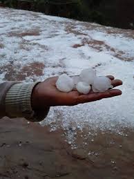 Proteger o espaço interno do edifício das intempéries do ambiente exterior em mogi das cruzes (como a chuva, granizo o vento das cruzes, ripamento ou madeiramento envergados em mogi das cruzes ou com estrutura comprometida temos telhadista com certificação nr 35 em mogi. Ufkinbwxzhephm