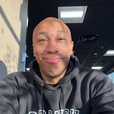 How to get connected with officiating high school or youth basketball games  in the area?