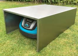 Garage Fur Mahroboter Aus Edelstahl Rasenmaher Roboter Garage Garage Mahroboter Rasenmaher Roboter
