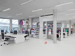 Kinzo recently completed work on the office space and furniture plan for the headquarters of adidas in germany whose architecture was designed by kadawittfeldarchitektur. Adidas Laces Herzogenaurach Brillux