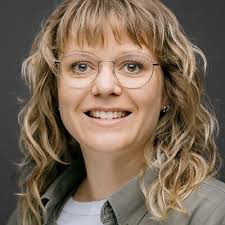 After a great four years, it's finally submission day! 🥳 Thanks to  everyone at Trinity and especially my supervisor Deirdre Ahern for all the  support over the last few years.