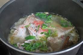 Selebihnya, seperti biasa untuk resepi urap atau kerabu, amie gunakan kerisik kelapa. Sup Ikan Merah Azie Kitchen