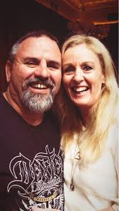 Does anyone recognise this front door and have my wedding invites?