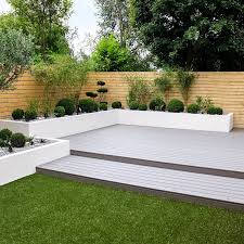 22 Inspiring Modern British Gardens You Can Copy Homify Outdoor Gardens Design Low Maintenance Garden Modern Garden Design