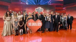18 865 926 Euro Bei Der Ein Herz Fur Kinder Gala Ein Herz Fur Kinder Kinder seien unsere zukunft und zugleich so verletzlich.