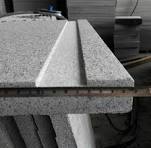Escadas de Pedra Granito Cinza Escuro Natural G654 para Decoração Exterior  ao Ar Livre, Pavimentação, Paisagismo, Preço de Azulejos para Estradas