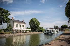 Les Bateaux Touristiques Croisiere Promenade Briare Tourisme Loiret
